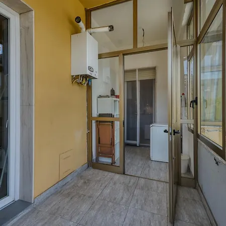 Casella - Boutique In *